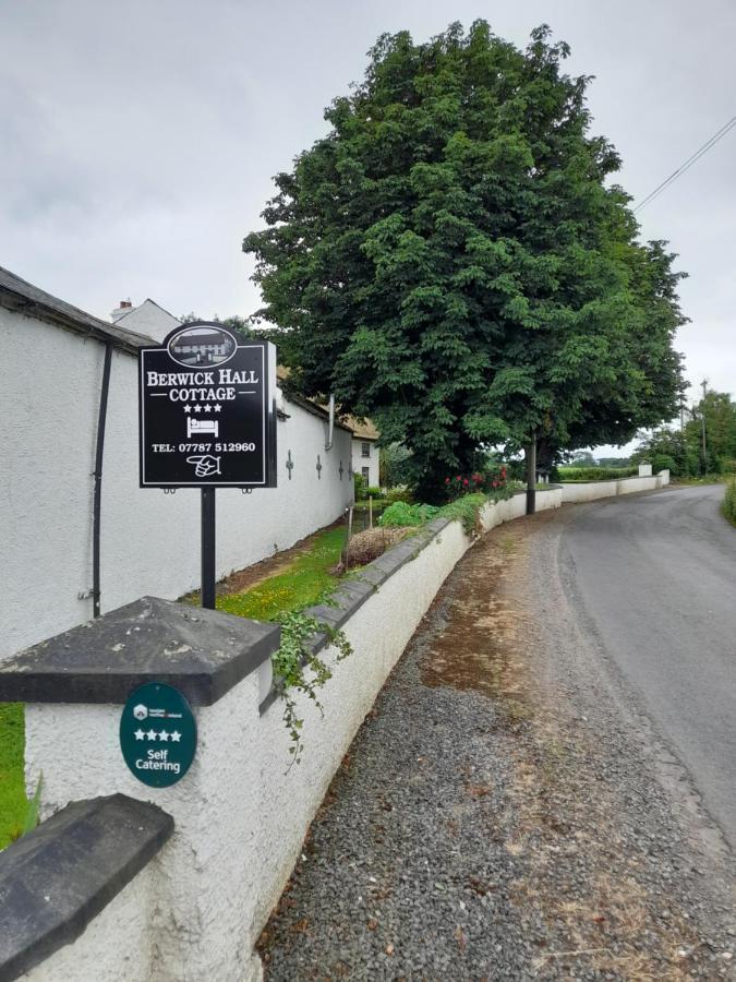 Berwickhall Apartment Craigavon エクステリア 写真